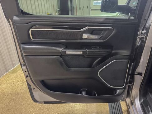 Used 2021 RAM 1500 Laramie AWD/4WD image 19