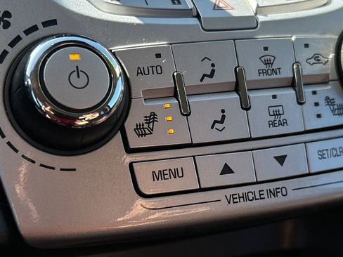 Used 2015 Chevrolet Equinox LT w/ Power Convenience Package image 34