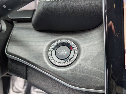 Used 2021 Jeep Grand Cherokee L Limited image 25