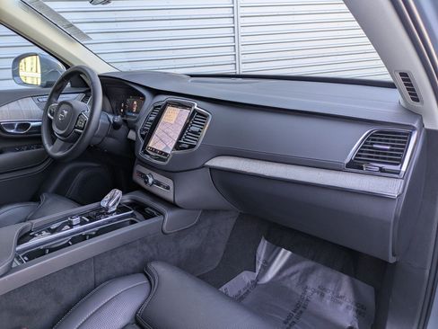 Used 2023 Volvo XC90 B6 Ultimate w/ Protection Package Premier AWD/4WD image 34