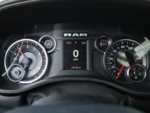 Used 2022 RAM 1500 Big Horn AWD/4WD image 7