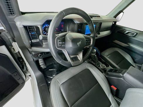 Used 2023 Ford Bronco Black Diamond image 7