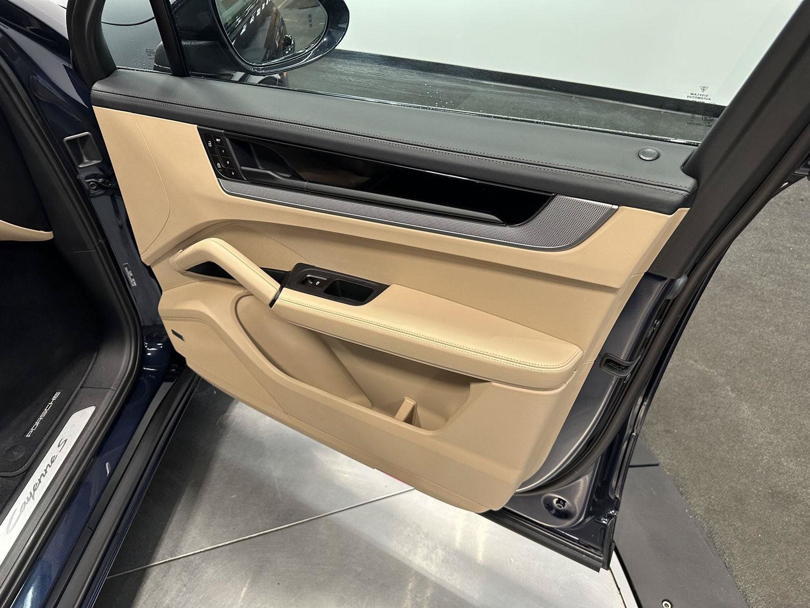 Certified 2026 Porsche Cayenne S AWD/4WD image 42
