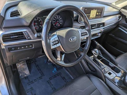 Used 2021 Kia Telluride SX w/ SX Prestige Package image 10