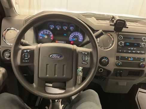 Used 2013 Ford F250 XLT w/ XLT Value Pkg image 6