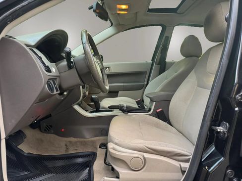 Used 2009 Ford Focus SES FWD image 13