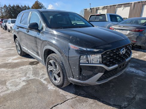 Used 2021 Hyundai Santa Fe SE image 2
