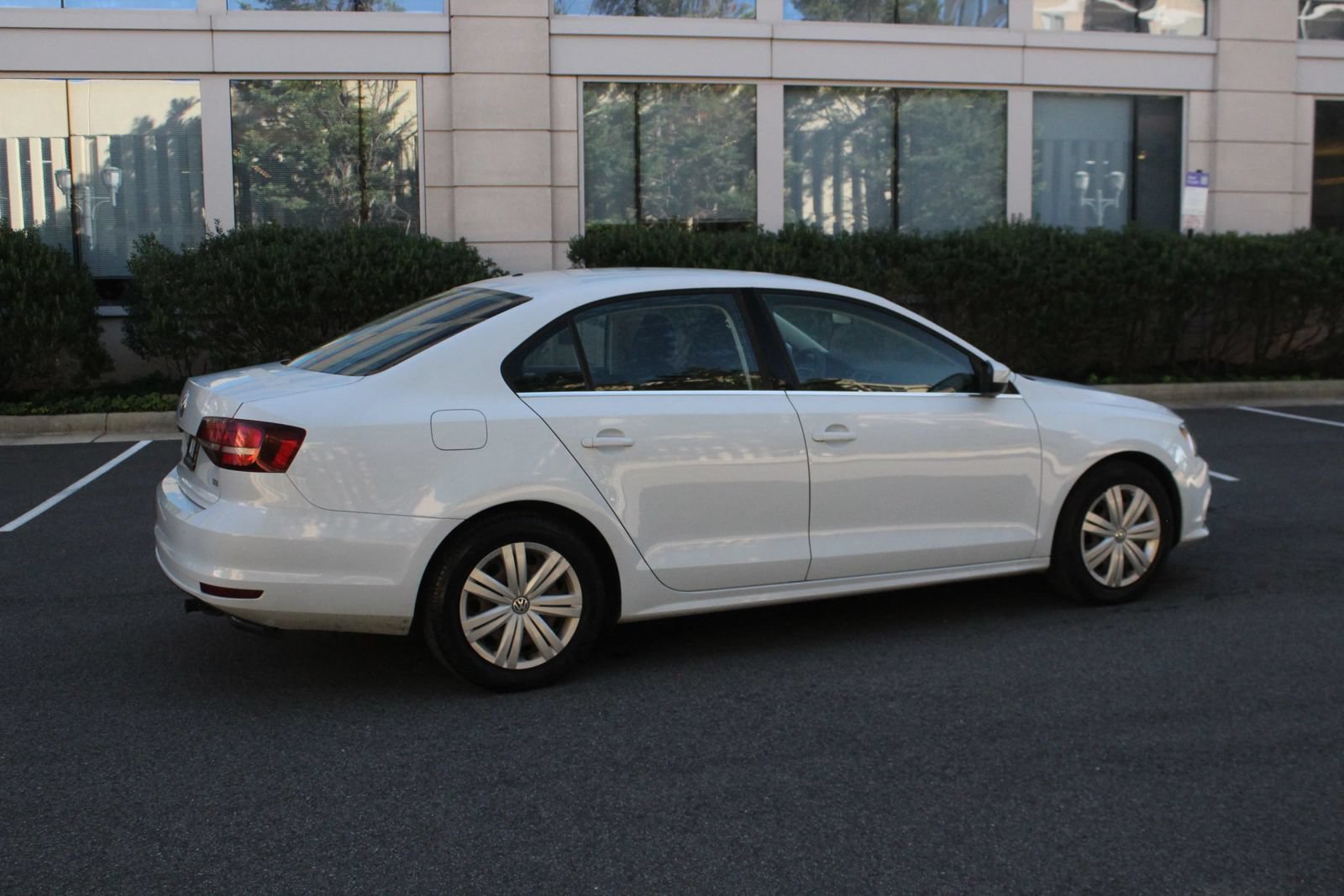 Used 2017 Volkswagen Jetta S FWD image 7