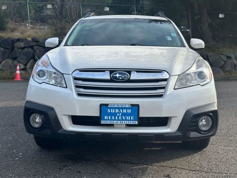 Used 2014 Subaru Outback 3.6R Limited w/ Moonroof Package image 5