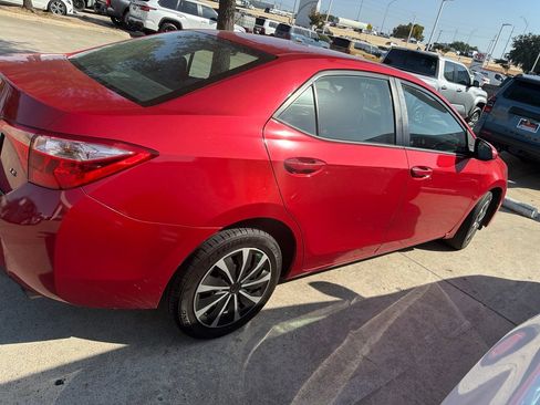 Used 2017 Toyota Corolla LE FWD image 3