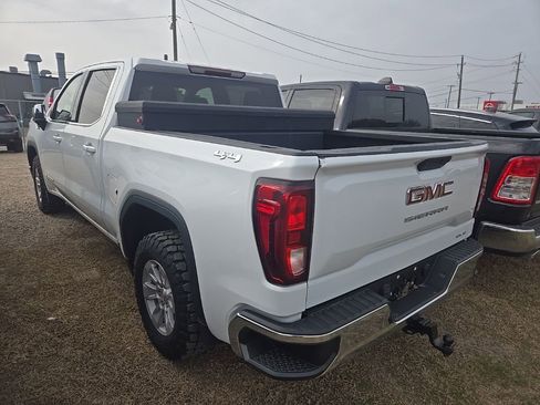 Used 2021 GMC Sierra 1500 SLE image 2
