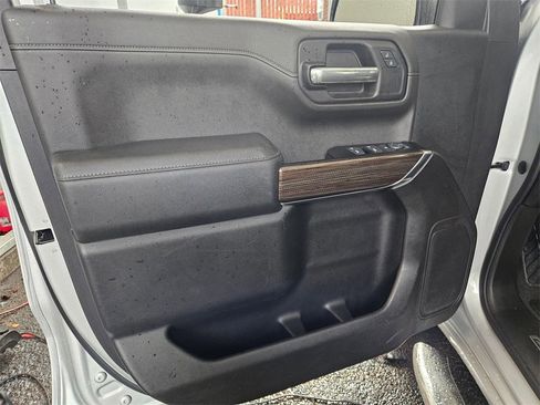 Used 2019 Chevrolet Silverado 1500 LT w/ All-Star Edition image 11