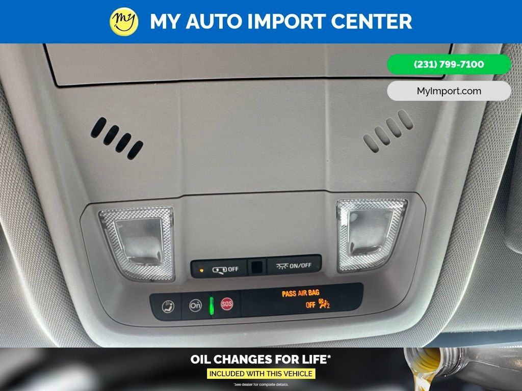 Used 2023 GMC Acadia SLE w/ Driver Convenience Package FWD image 24