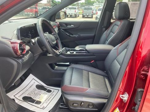 Used 2025 Chevrolet Equinox RS FWD image 12