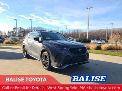 Used 2023 Toyota Highlander XSE
