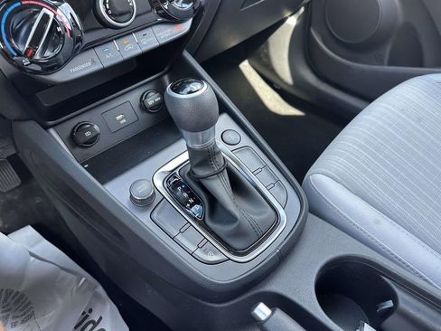 Used 2023 Hyundai Kona SEL AWD/4WD image 28