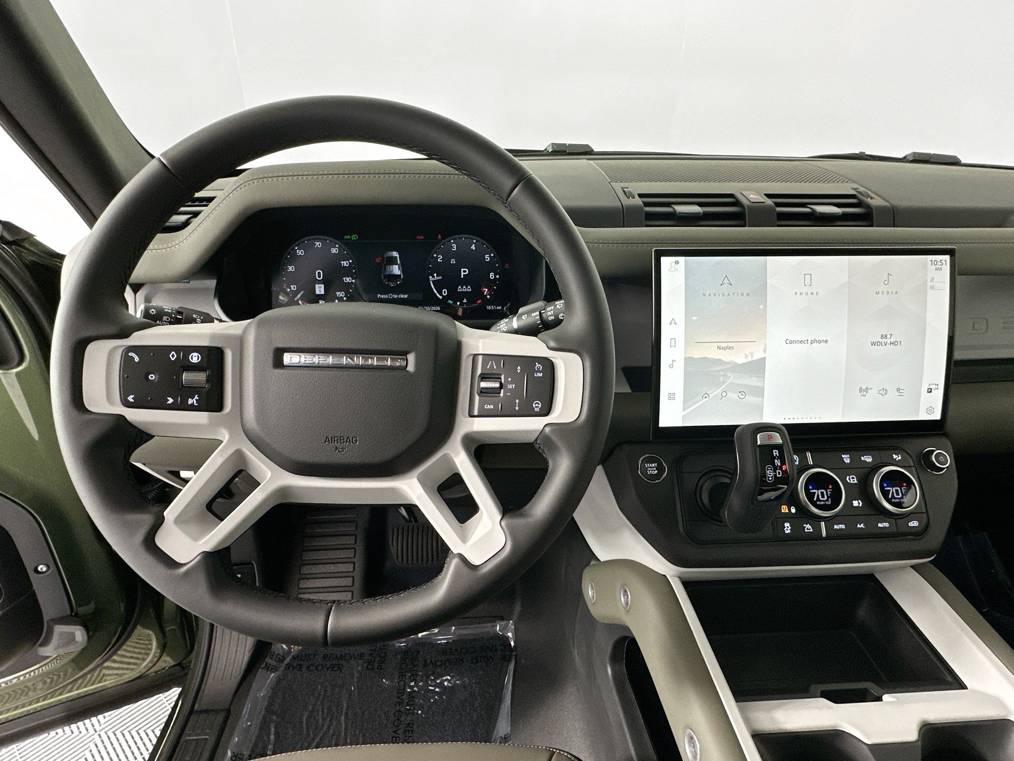 Used 2026 Land Rover Defender 110 X-Dynamic SE AWD/4WD image 11