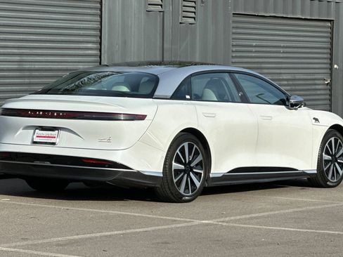 Used 2022 Lucid Air Dream Edition image 8