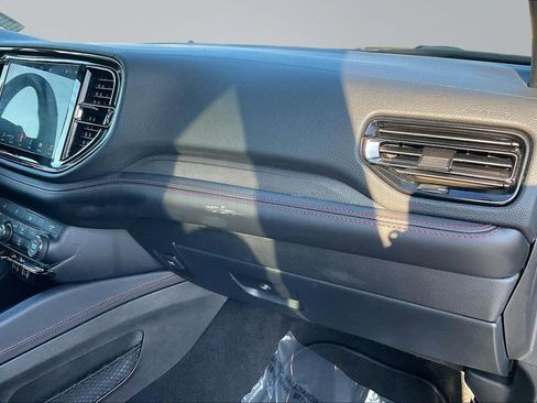 Used 2025 Dodge Durango GT image 17
