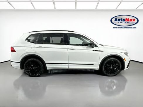 Used 2022 Volkswagen Tiguan SE R-Line AWD/4WD image 10