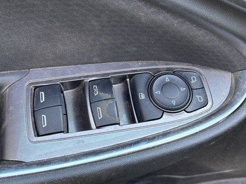 Used 2018 Chevrolet Malibu LT FWD image 8