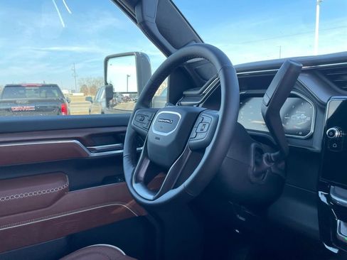 New 2026 GMC Sierra 2500 Denali Ultimate image 30