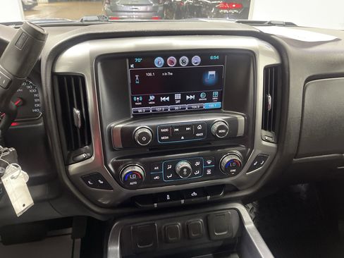 Used 2016 Chevrolet Silverado 1500 LT w/ LT Convenience Package image 28