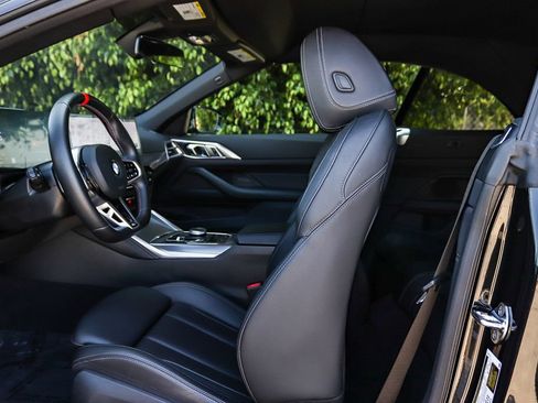 Certified 2025 BMW M440i Convertible w/ Shadowloine Package RWD image 25