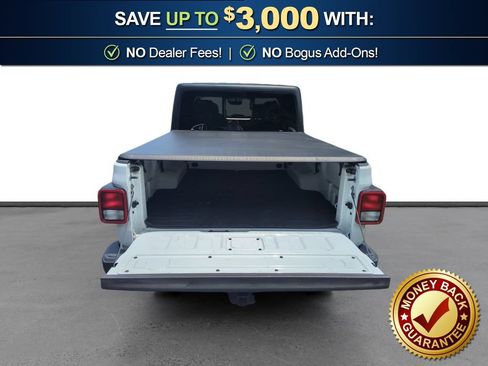 Used 2023 Jeep Gladiator Overland AWD/4WD image 23