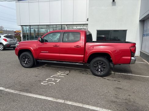 Used 2020 Toyota Tacoma SR5 image 4