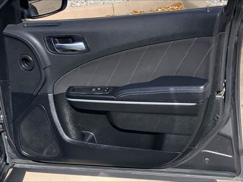 Used 2022 Dodge Charger SXT image 22