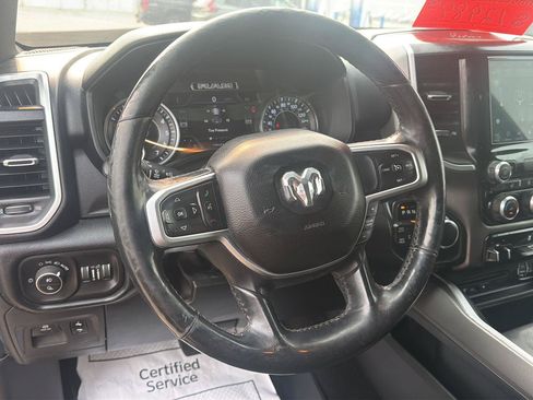 Used 2019 RAM 1500 Big Horn AWD/4WD image 17