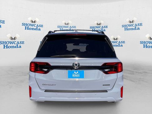 Certified 2025 Honda Odyssey Touring image 7