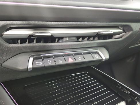 New 2026 Audi Q3 quattro 2.0T AWD/4WD image 34