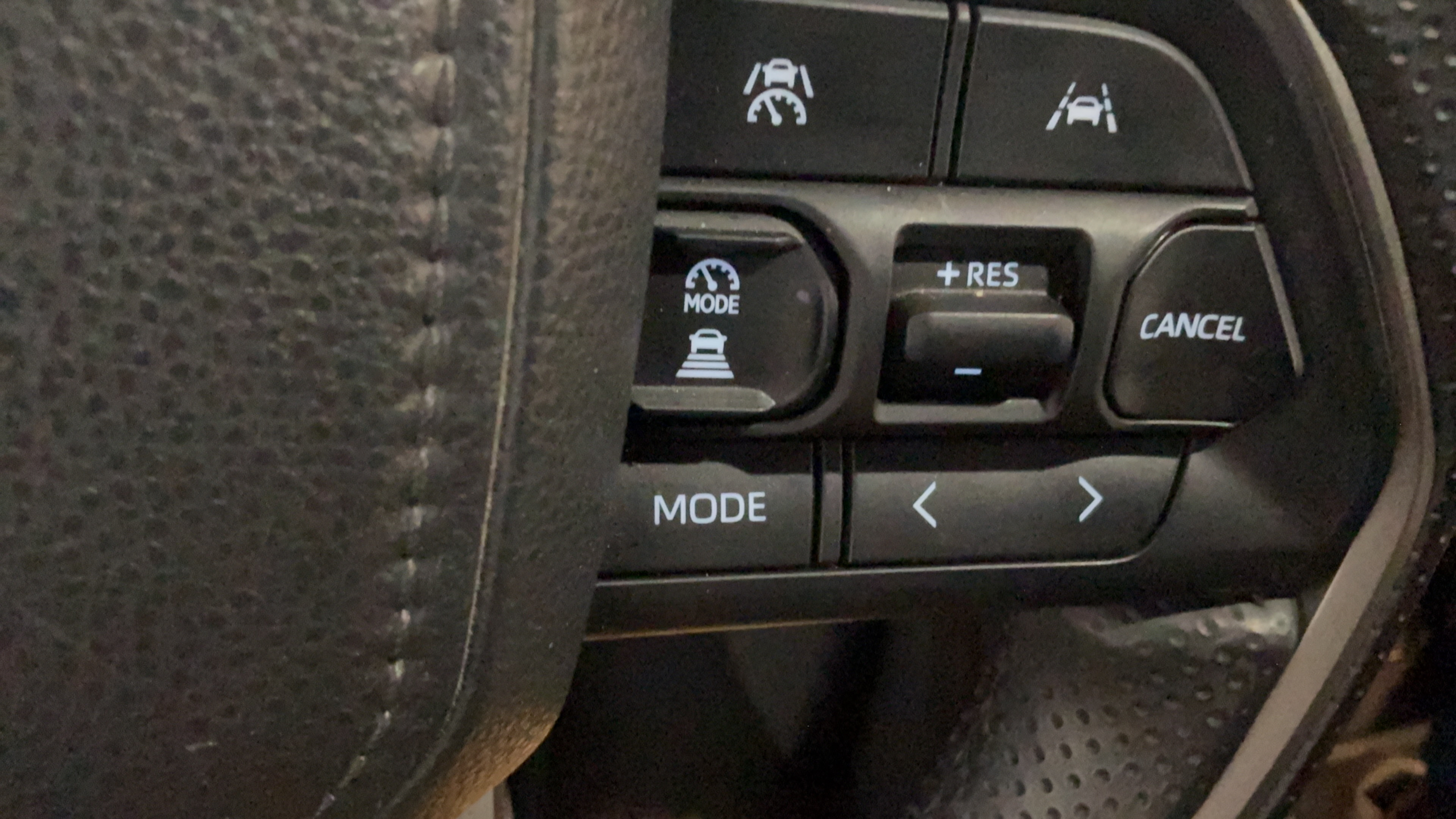 Certified 2025 Toyota 4Runner TRD Off-Road Premium AWD/4WD image 17