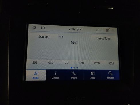 Used 2020 Ford Fusion SEL FWD image 25