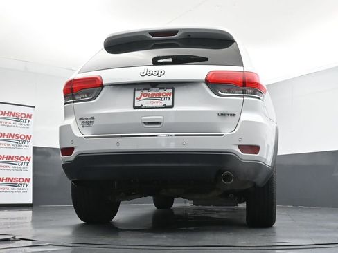 Used 2017 Jeep Grand Cherokee Limited AWD/4WD image 37