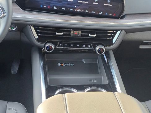 New 2026 Chevrolet Suburban Z71 w/ Z71 Off-Road Package image 12