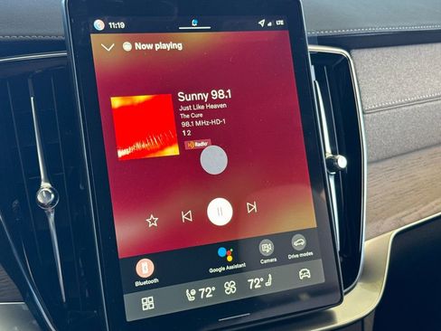 New 2026 Volvo XC90 B6 Plus w/ Protection Package Premier image 18