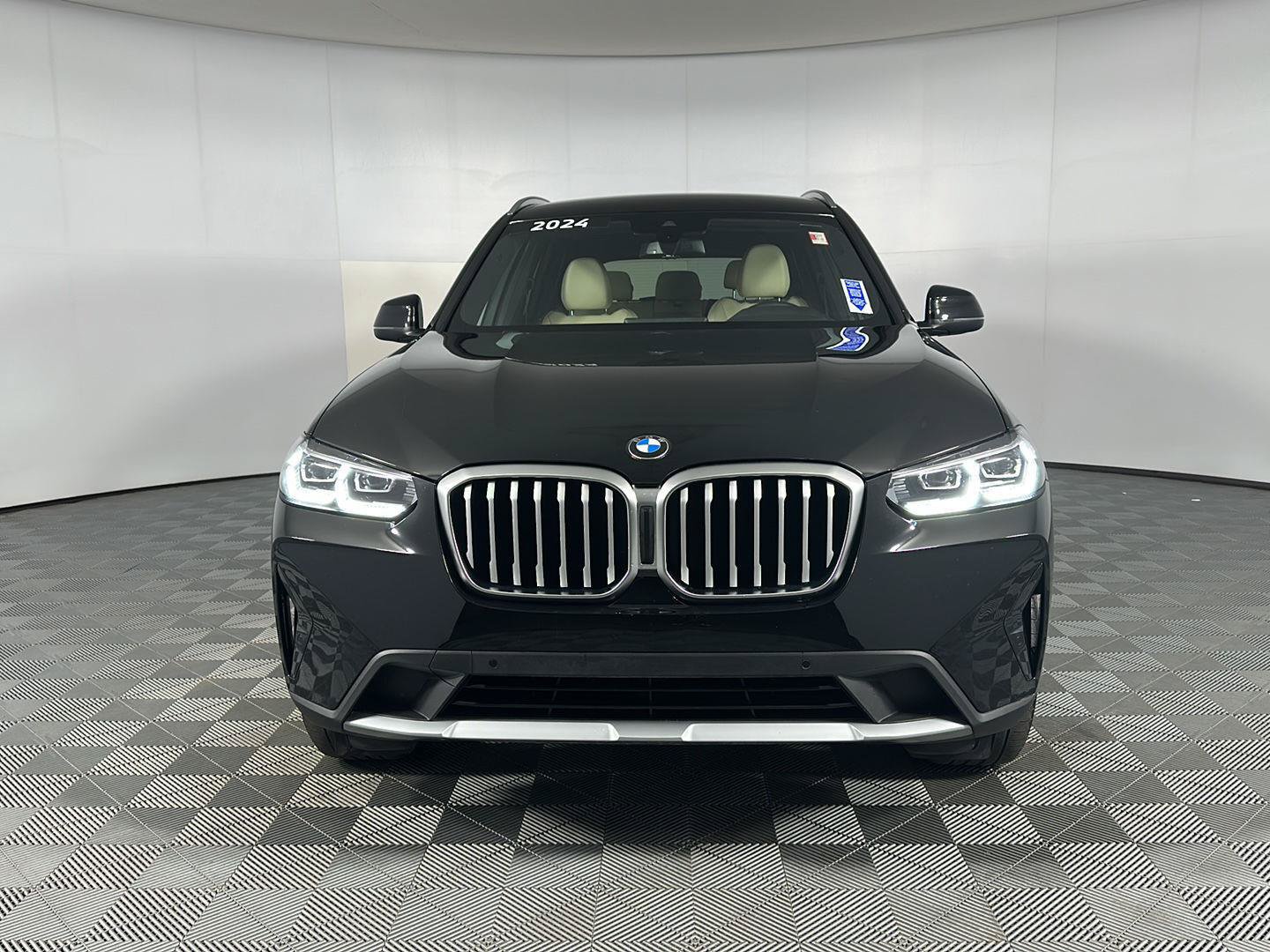 Used 2024 BMW X3 xDrive30i AWD/4WD image 5