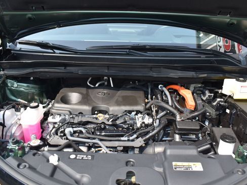 Certified 2025 Toyota Sienna Platinum AWD/4WD image 27