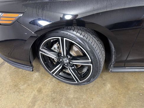Used 2023 Honda Accord Sport image 5