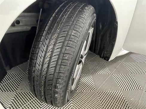 Certified 2022 Toyota Corolla LE image 24