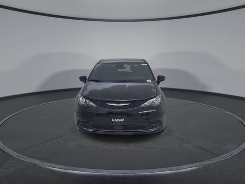 New 2027 Chrysler Pacifica LX FWD image 5