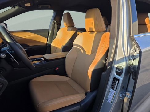 Used 2025 Lexus RX 350 FWD w/ Technology Package image 10