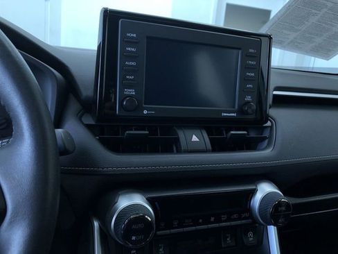 Certified 2022 Toyota RAV4 XLE image 19