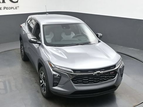 New 2026 Chevrolet Trax RS FWD image 25
