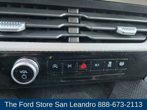 Certified 2025 Ford Explorer Active image 20