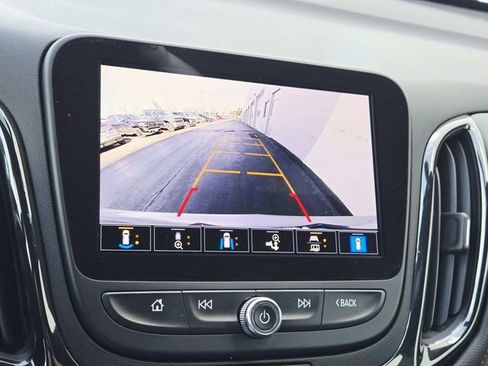 Certified 2023 Chevrolet Equinox RS image 24