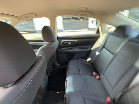 Used 2018 Nissan Altima 2.5 SR FWD image 38